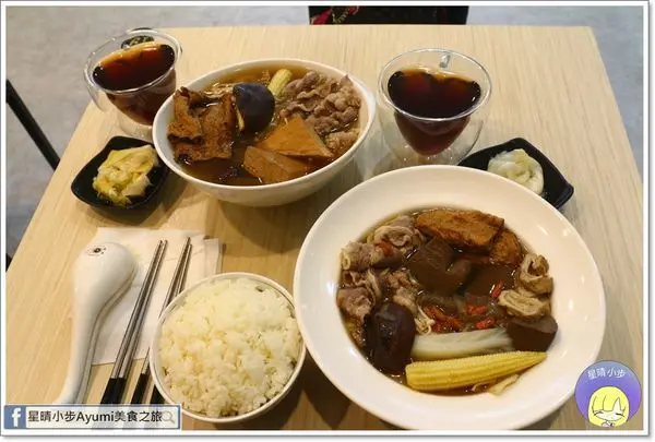 [台南安南區美食推薦]黃茶茶小廚房臭豆腐鴨血煲/綜合煲/鴨血大腸煲/隨餐附送小菜跟紅茶