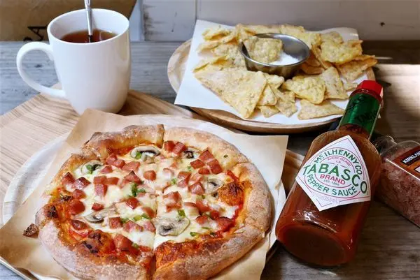 淡水美食-一個人的披薩One Man Pizza.個人獨享8吋手工披薩.雙拼披薩.淡水披薩.近淡水捷運站/淡水老街美食