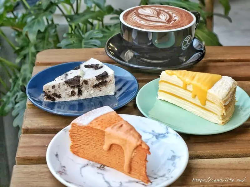 Cuppa VV Cafe│店裡頭都是型男的質感咖啡館，主打千層蛋糕及生乳酪，還有輕食套餐～