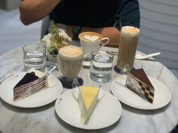 [ 台北美食 ] LADY M 遠百信義店 終於吃到千層蛋糕了