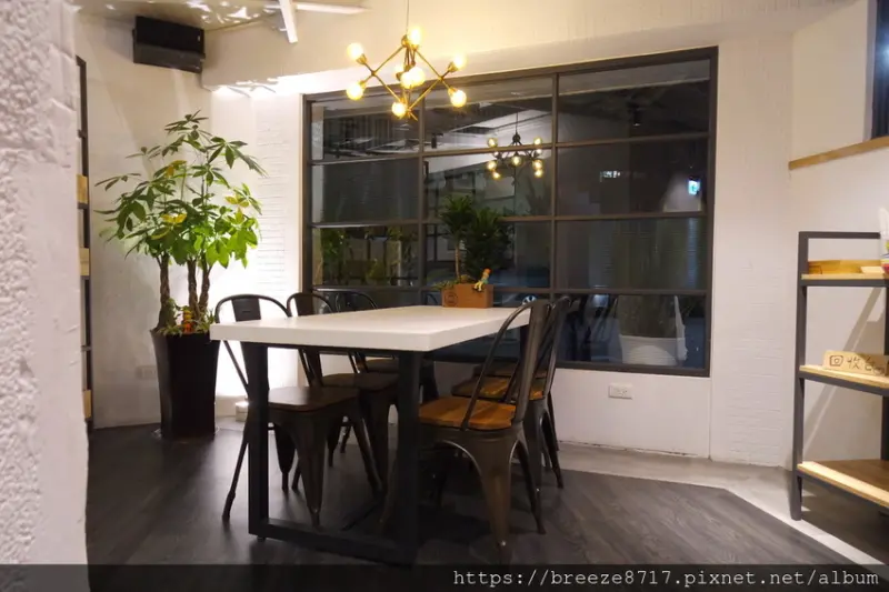 Alleys Café 祕徑咖啡 | 萬隆巷內質感美味餐館【台北市】