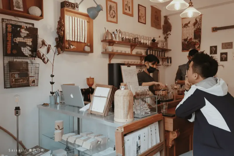 細水焙煎所｜台中西區咖啡廳．在追求夢想的時候，生活也是需要過下去的。