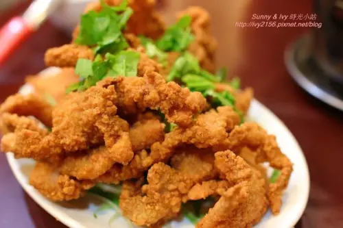 【新北市烏來食記】烏來伯擔仔麵。結合山產和海產的熱炒人氣店