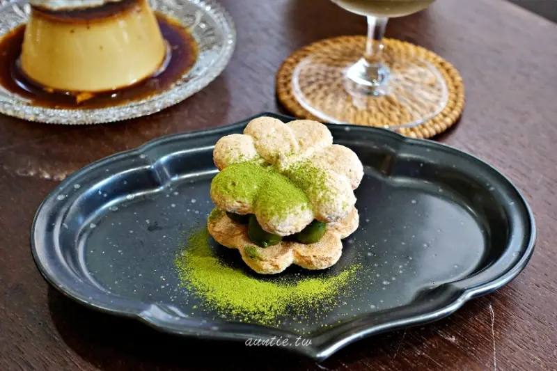 【台北】半夏生 法式甜點達克瓦茲 內湖質感咖啡廳 寵物友善不落地 - 水晶安蹄 不務正業過生活