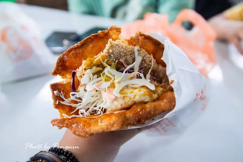 炸蛋蔥油餅-竹力亭/企鵝提供，未經許可，不得轉載。