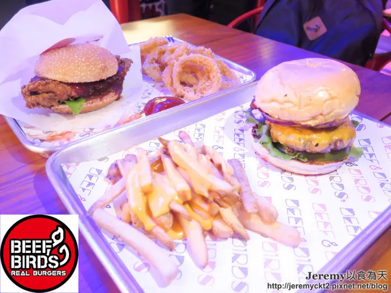 [食記][台北市] BeefBirds -- 東區巷弄內英式街頭風格漢堡店，食材用料實在風味獨特的英式漢堡。