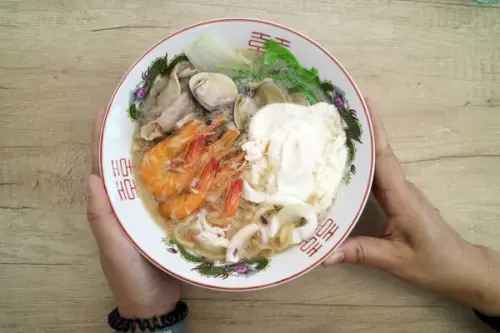 高雄鼓山區=<食>【R512Cx好好吃頓飯 】內惟老宅新據點＊結合藝術創作與美食＊讓內惟更加文青了起來！吃碗鍋燒還能抽抽樂~看你今天多快樂!=