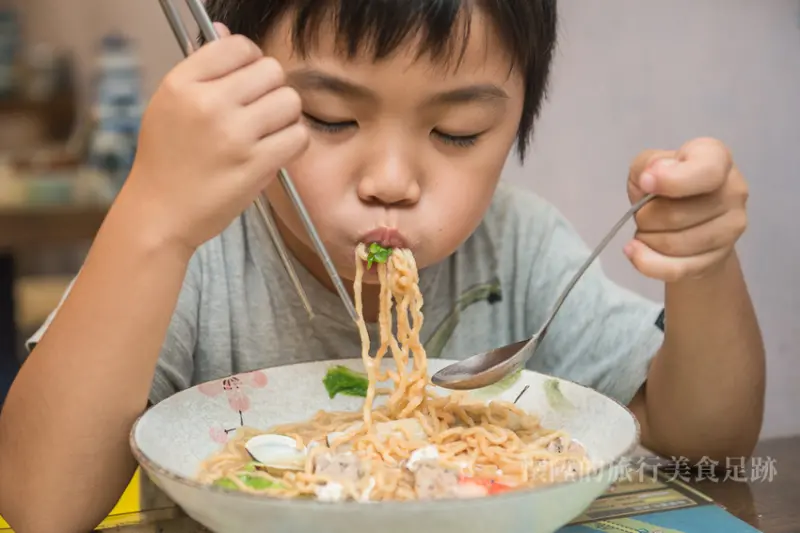 【台南鍋燒意麵】在地人私藏的鍋燒意麵，賣到沒湯只好收攤好無奈：金魚京鍋燒意麵