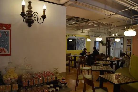 隱藏在百貨裡的鄉村雜貨風咖啡館~~Hana Cafe「微風南京店」