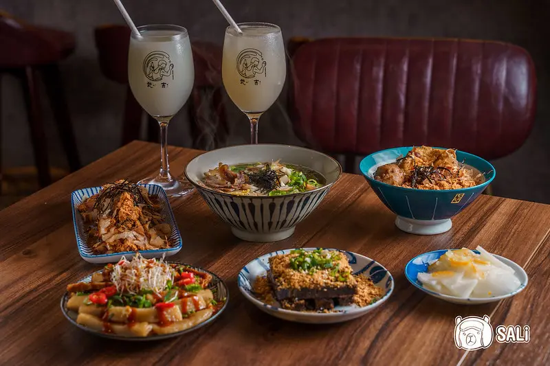 武吉滷味餐酒館｜台中中區美食，老宅改建宛如日劇的深夜食堂，晚餐宵夜好去處