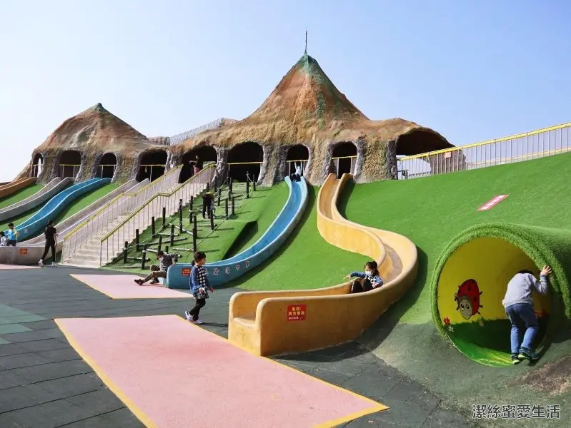 獅山多功能運動公園-苗栗竹南/火炎山主題溜滑梯.夏季限定戲水池.免費親子公園景點 - 潔絲蜜愛生活