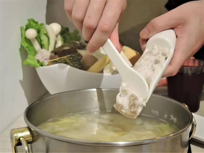 The Soup 蔬店-復興店｜內湖文青風火鍋上班族好評不斷！東區限定款酸酸白菜鍋湯底！進駐東區讓更多人來蔬店嚐蔬！台北東區火鍋推薦、台北東區餐廳美食推薦