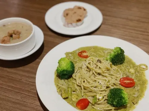 【新北新店】美養廚房。義式蔬食 大坪林必吃CP值超高義式蔬食 ，寵物友善餐廳