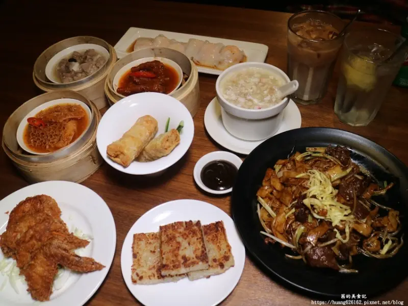 【新北板橋區】板橋港式茶餐廳『彌敦道港式茶餐廳-(誠品)』#港式點心均一價88元 #捷運府中站美食 下午時段不休息~