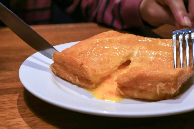 【板橋港式茶餐廳】彌敦道茶餐廳板橋誠品店：一秒飛到香港，好好味。