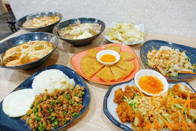 [食記] 新竹北區 - 楊家米干雲南美食 自製米甘 鮮甜厚切豬肉 異國香料與鮮蝦完美結合 打拋豬香味撲鼻好下飯