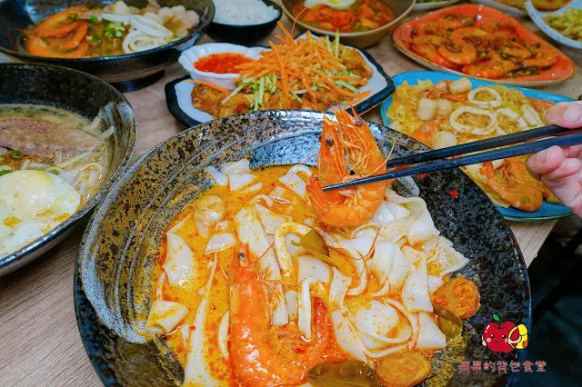 [食記] 新竹北區 - 楊家米干雲南美食(二訪) 純手工製作米干 檸檬香茅奶香四溢 泰式炒媽媽麵 泰式酸辣炒蝦 用料新鮮澎湃