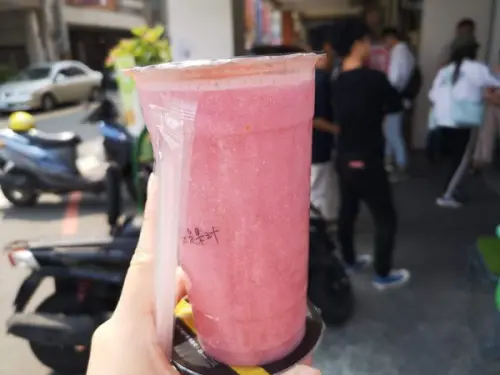 【台中 東勢】東勢在地人大推，單純原味各種果汁、蔬菜汁，營養滿分『就是果汁』