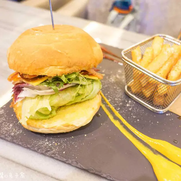 板橋美食。義饗屋 di CaSa 板橋大遠百平價義式餐廳  醬料主餐自由搭