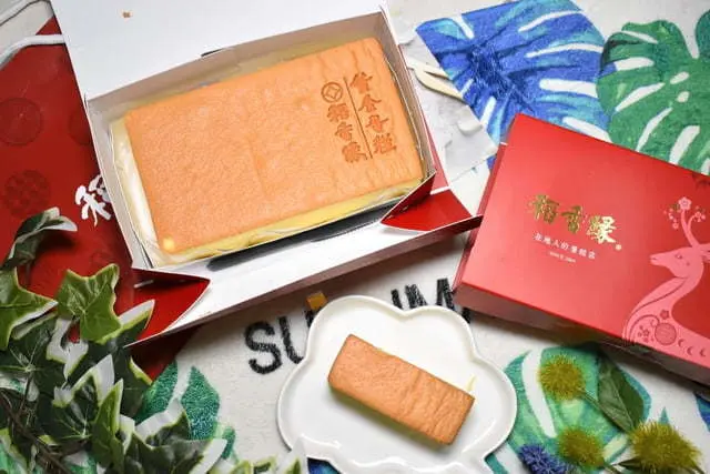 宅配美食。稻香緣黃金蛋糕創始店。彰化鹿港黃金蛋糕創始店。看起來簡單普通的蛋糕，吃起來卻是綿密溼潤的香濃口感。抹茶生乳捲，手打鮮奶油，搭上抹茶戚風，下午茶、早餐，來個一塊，幸福滿分