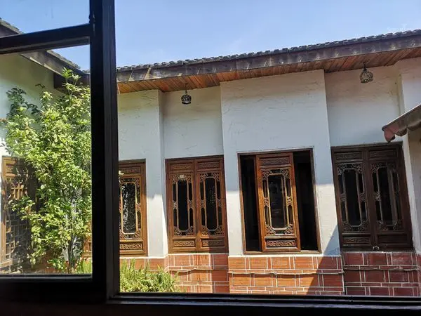 【台中 豐原】古色古香樓中水池，咖啡、簡餐、商業午餐、火鍋、素食餐 『Pro普羅咖啡館』