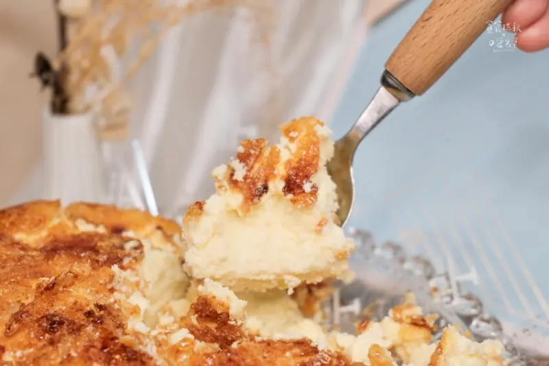 宅配美食｜薄脆焦糖佈滿口感細緻乳酪，甜蜜口感交織於口中！敲敲