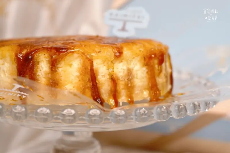 宅配美食｜薄脆焦糖佈滿口感細緻乳酪，甜蜜口感交織於口中！敲敲