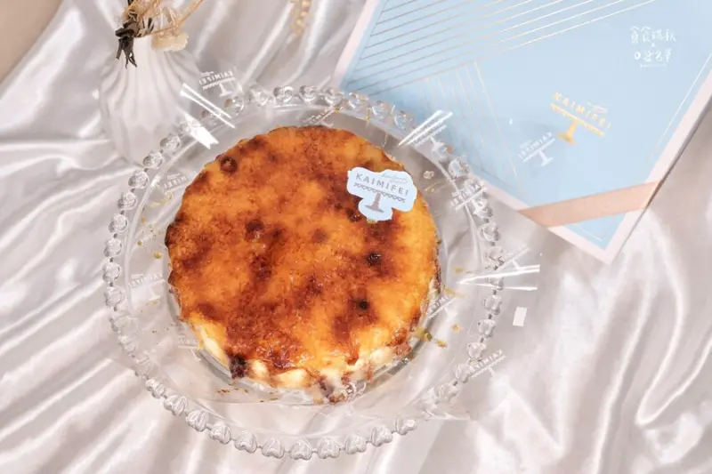 宅配美食｜薄脆焦糖佈滿口感細緻乳酪，甜蜜口感交織於口中！敲敲