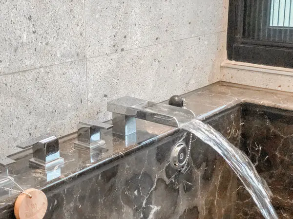 【宜蘭住宿】礁溪溫泉住宿 Onsense Villa 一泊一食住房專案 鬧中取靜 親近大自然 高質感湯旅 礁溪車站 白水豆花 柯氏蔥油餅