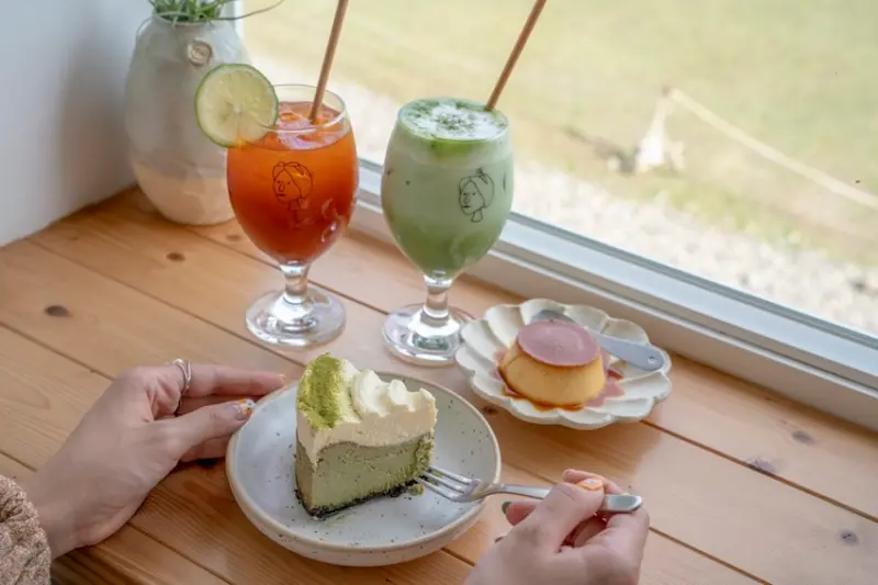 宜蘭咖啡廳 美美子みみこ homemade cake｜美美子二店進駐斑比山丘！ 置身叢林小秘境的手作甜點 嚐一口 讓心和胃一起被療癒 · 算命的說我很愛吃