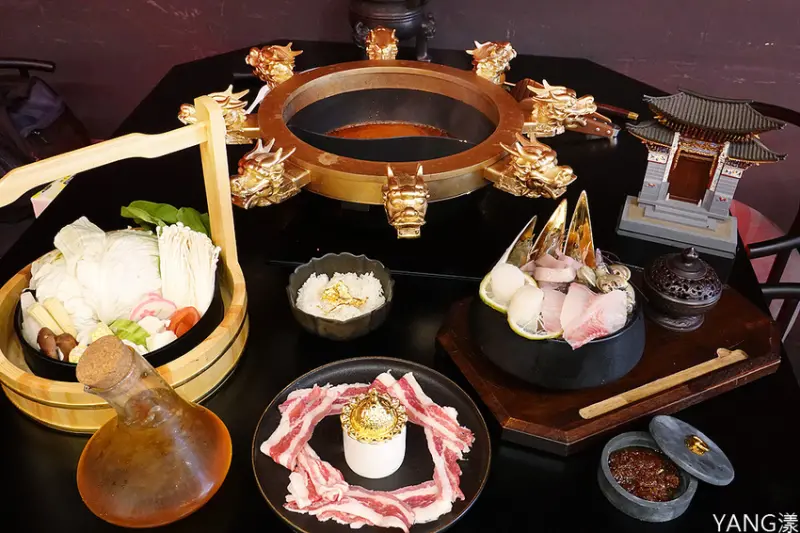 【台北西門】幸福堂幸福金龍鍋，知名飲料品牌跨足火鍋，超浮誇擺盤帶來火鍋新體驗