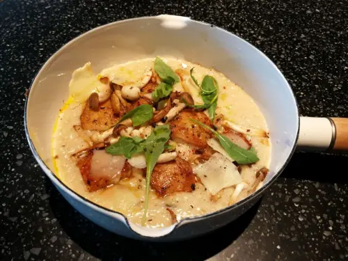 台北大直英迪格酒店/T.R Bar & Kitchen/美味無骨雞翅燉飯