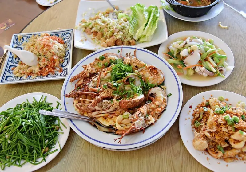 望海亭海鮮餐廳 ll 野柳海洋公園旁 老字號平價海鮮餐廳，眾多活跳跳海鮮任君挑選，價格公開透明讓你吃美味海鮮不花冤枉錢，讓你花小錢就可以吃到新鮮海鮮料理。。