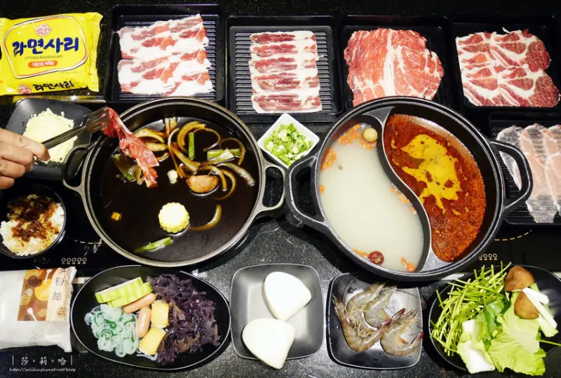 *新北板橋餐廳*金大鋤壽喜燒-府中店~4/30前持學生證全桌打89折！火鍋麻辣鍋吃到飽