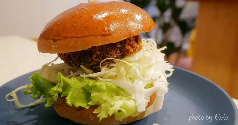 【中山區早餐】板橋名店 好初早餐 中山店 來台北中山展店囉！捷運中山、北車中間│板橋炸肉餅堡好好初 ❤跟著Livia享受人生❤