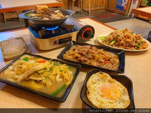 【高雄。美食】羊村羊肉店。高雄必吃羊肉，親民價格，隱藏捷運大東站附近的超美味羊肉料理｜附菜單