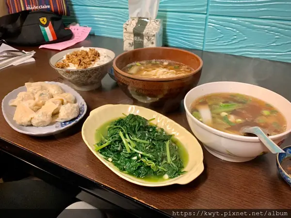 【台南。美食】外省麵。新市在地美食，銅板美食，超平價、用料實在的各式小吃｜附菜單
