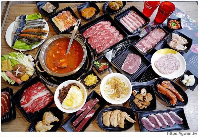 台中新開燒肉吃到飽，超過70種食材火烤兩吃、不分時段只要590，還有七折敬老價！