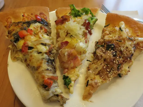 Pizza吃到飽！必勝客歡樂吧世界美食季