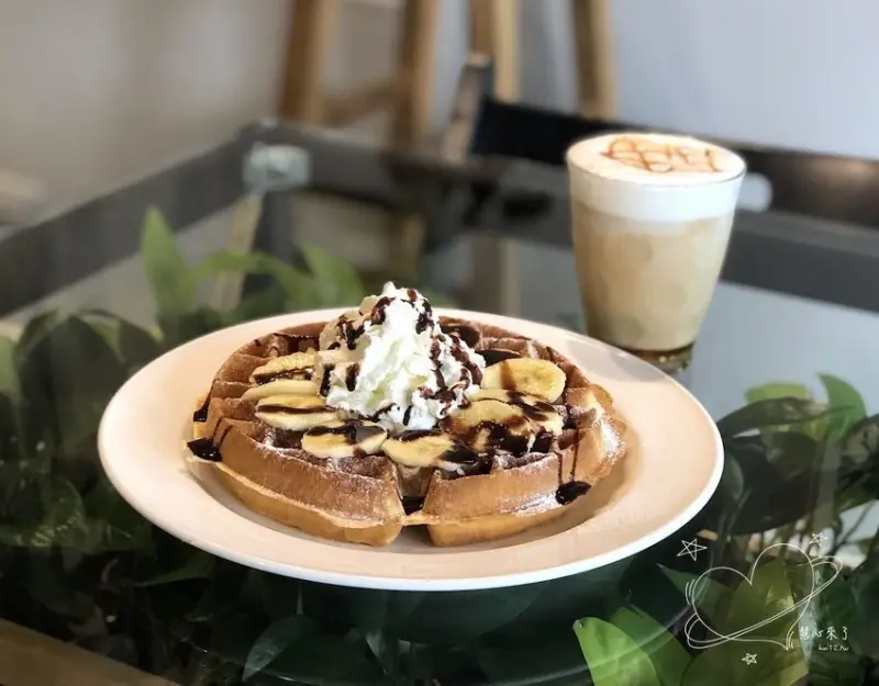 【慧。愛笑的吃貨】板橋Coflower花店咖啡廳.在花園裡享用美食吧