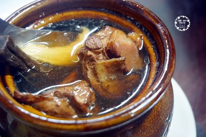 埔里本味瓦罐煨湯,南投埔里美食小吃，古法炭火煨製12小時，精華索在湯裡 - Cyndi loves享食天堂