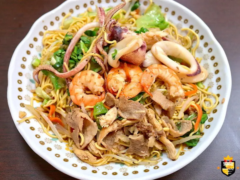 台南越泰料理／豪華乾炒海陸雞蛋麵／每日限量30份／人氣必點招牌料理／料多實在CP值高／菜色種類選擇多