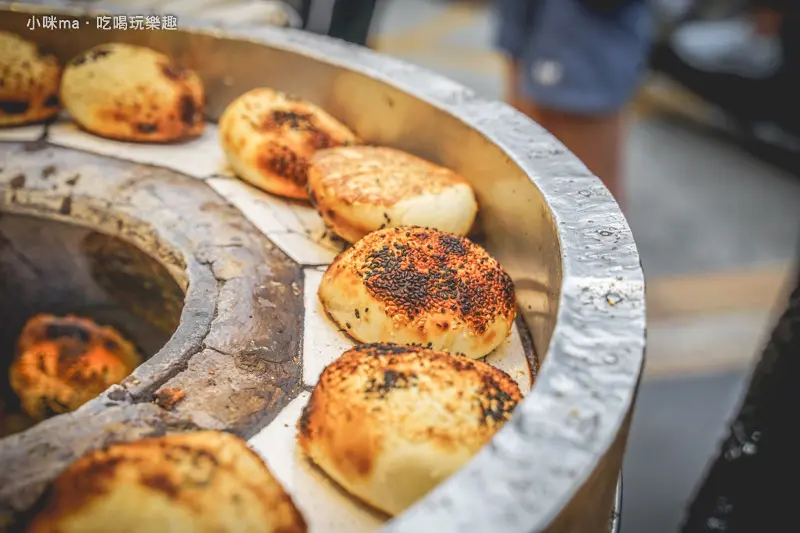 丞祖胡椒餅-大南店 ▏士林夜市必吃小吃 傳承四代老店給胡椒餅創新滋味。起司牛肉給你爆漿起司土石流 。滿千可外送 內科、汐科下午茶終於吃的到胡椒餅啦。園區外送。