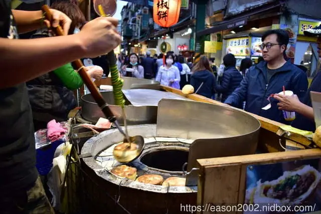 士林美食。丞祖胡椒餅。士林夜市美食，士林銅板美食。提供冷凍宅配服務，汐止/湖科園區外送