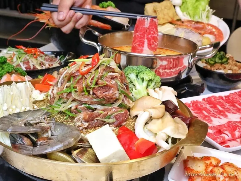 銀鈎鍋物銅盤烤肉│開幕68折！正宗韓式銅盤烤肉台中也吃的到，肉量超多！