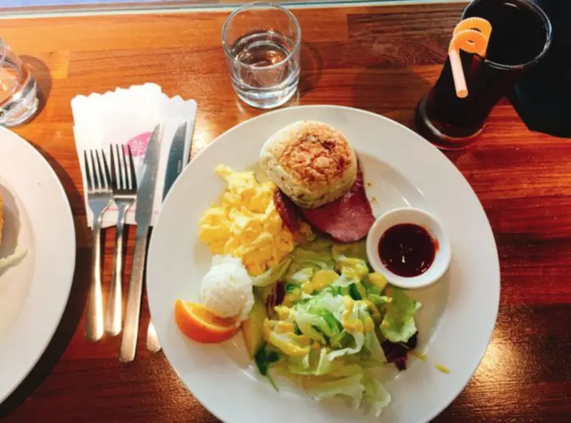 《台北❤️松山》到民生社區不只喝下午茶，也能悠閒吃早餐🍞非凡精緻蛋糕早午餐☕️