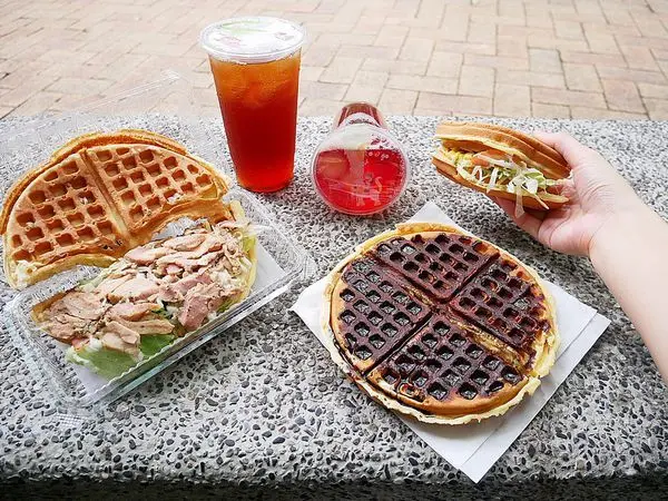 台北大安下午茶推薦，鹹味的鬆餅超好吃，不管是買鬆餅或瓦芙再點飲料都可以折$5-咕咕鬆餅屋