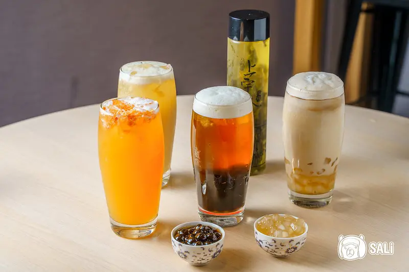 上宇林 台中豐原中正店｜厚鮮奶茶系列行家，獨家手工粉角超討喜，即日起至4/30憑發票滿額，加購質感保溫杯及羊毛氈提袋