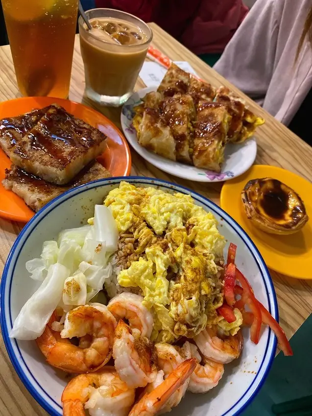 桃園中壢美食【永芯茶檔 港仔餅 每日限量蘿蔔糕好好吃】楓味糖芯蛋撻必吃 內壢車站美食 內壢港式料理 桃園香港茶餐廳推薦♥食尚期貨小咪推薦內壢港式茶餐廳