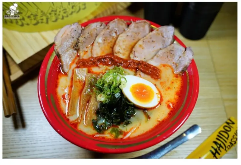 初丼 Hajidon 大份量之肉肉控美食推薦，丼飯、日式拉麵、生魚片一次滿足！超濃好喝日式湯頭 - 跟著尼力吃喝玩樂＆親子生活